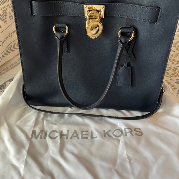 Michael Kors Hamilton Tote - Picture 9 of 16